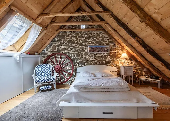 Bergerie Pyreneenne Renovee - 4 - 8 Pers. - Jardin - Stationnement Public - 3 Stations De - Fr-1-402-132 Holiday home Sazos